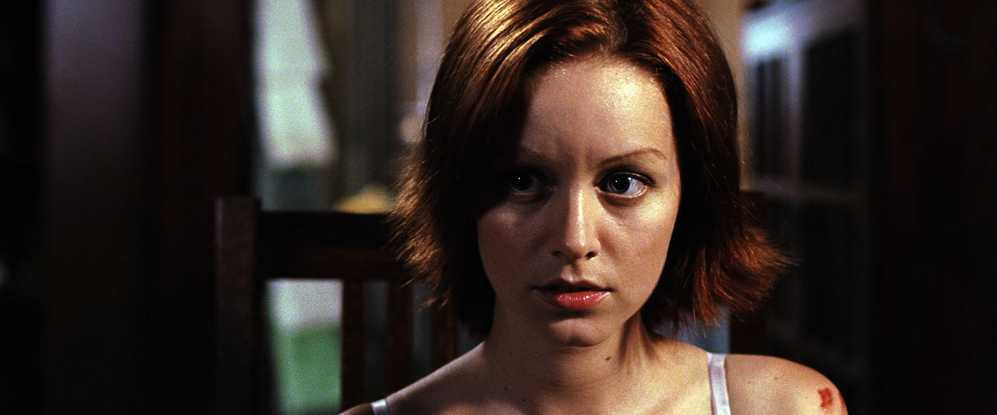 DAWN OF HTE DEAD - 2004 - Lindy Booth