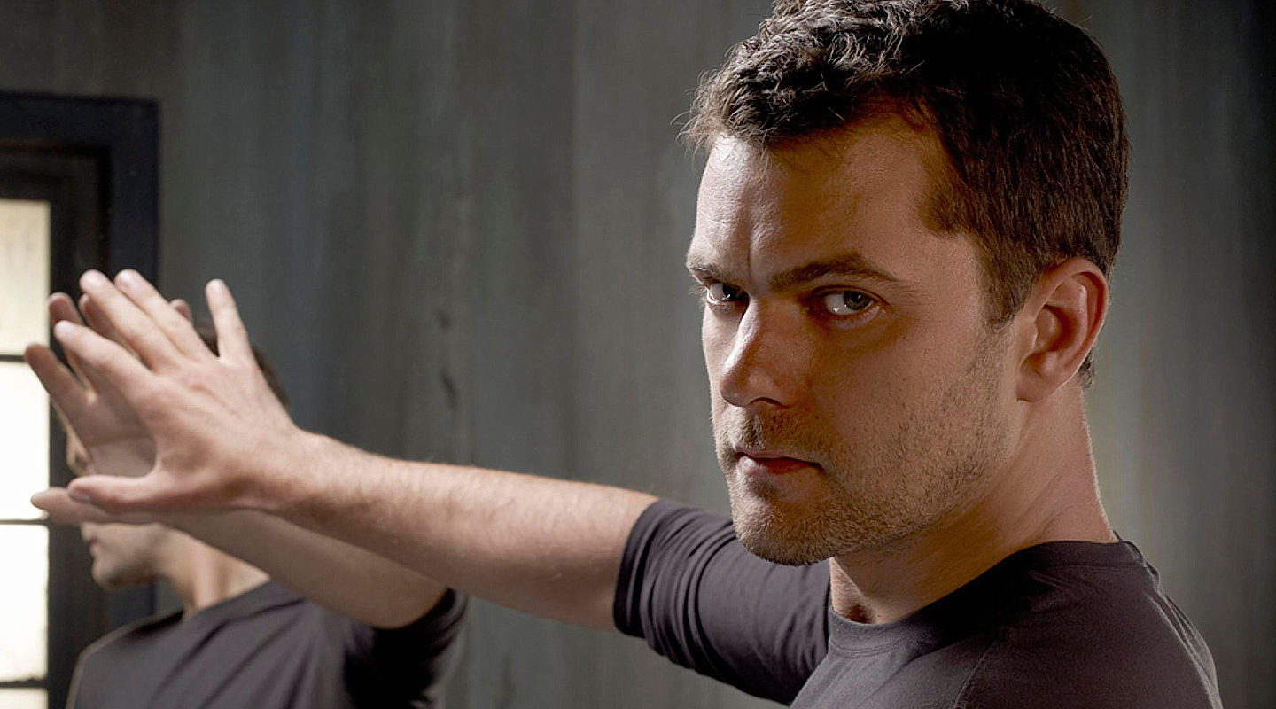 FRINGE - Joshua Jackson as Peter Noble